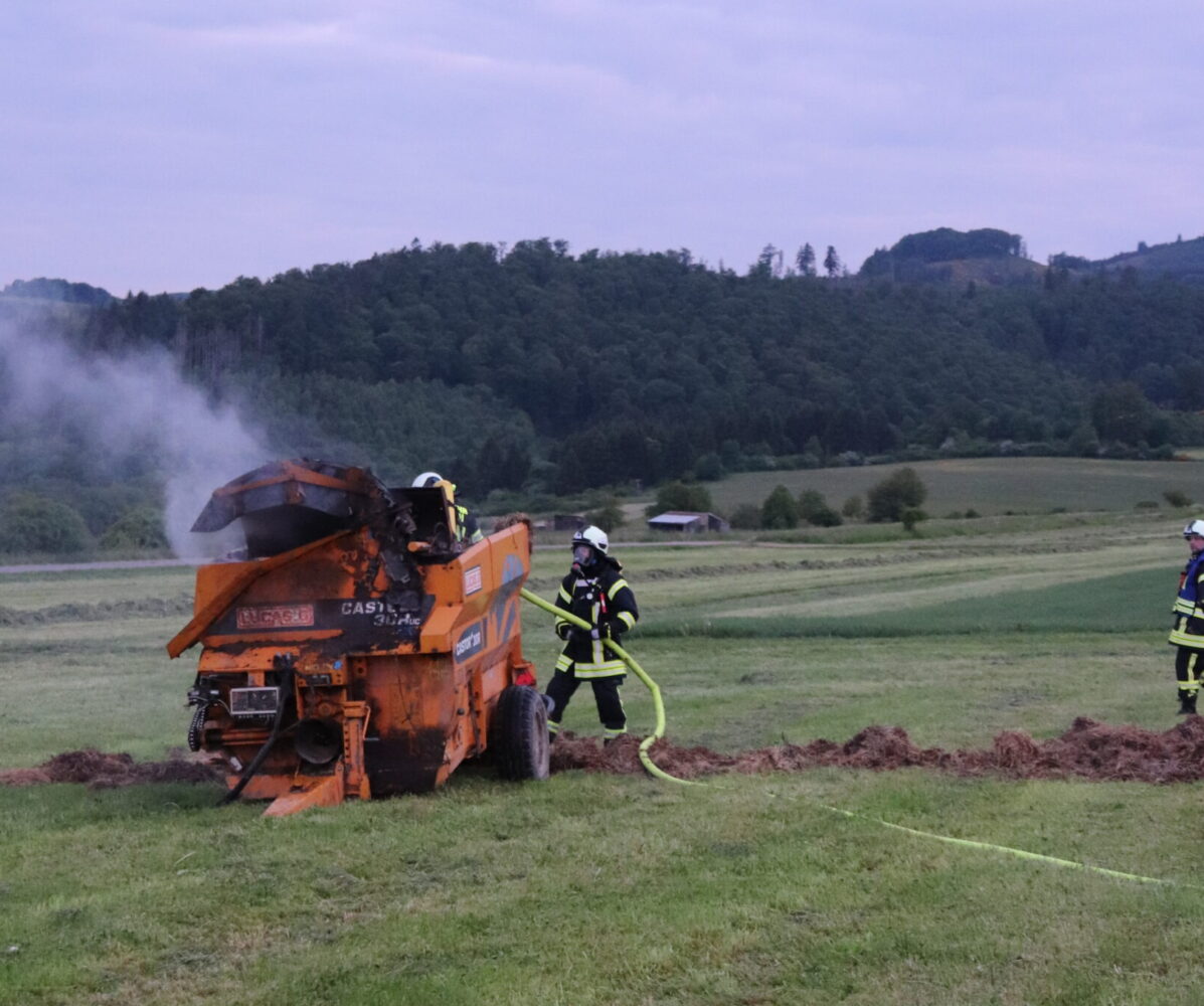 Brennt landwirtschaftliches Gerät